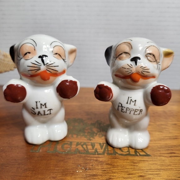Vintage Ceramic Bonzo Dog I'm Salt I'm Pepper Shakers - Picture 1 of 14